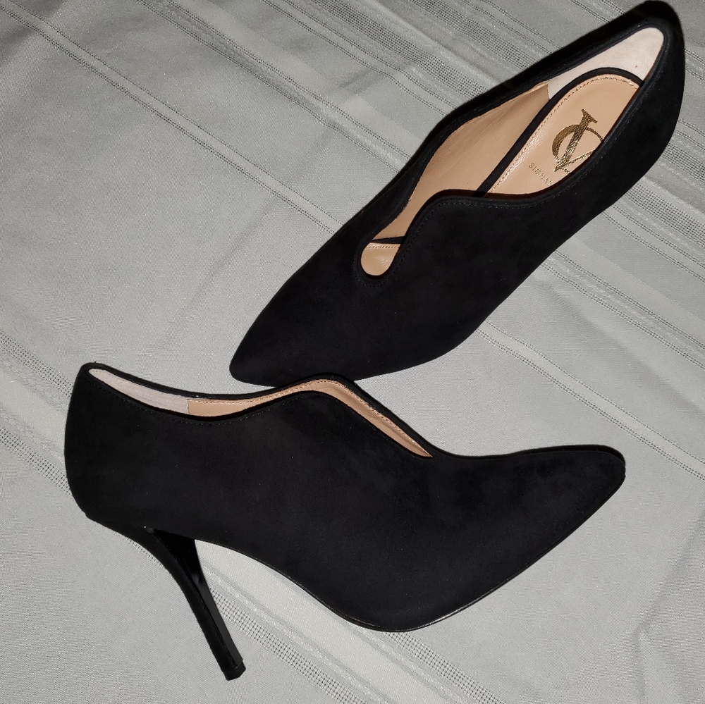 Vince Camuto Signature Carolena Heels